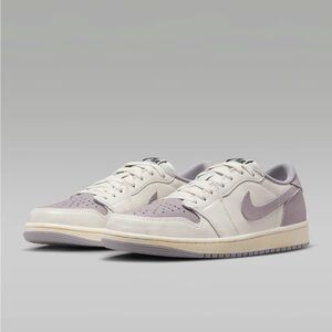 NWT Nike Air Jordan 1 Retro Low OG Sail / Black Atmosphere Sneakers Lilac Gray